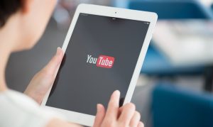8 Easy Steps To Start A Blog On YouTube And Get Views